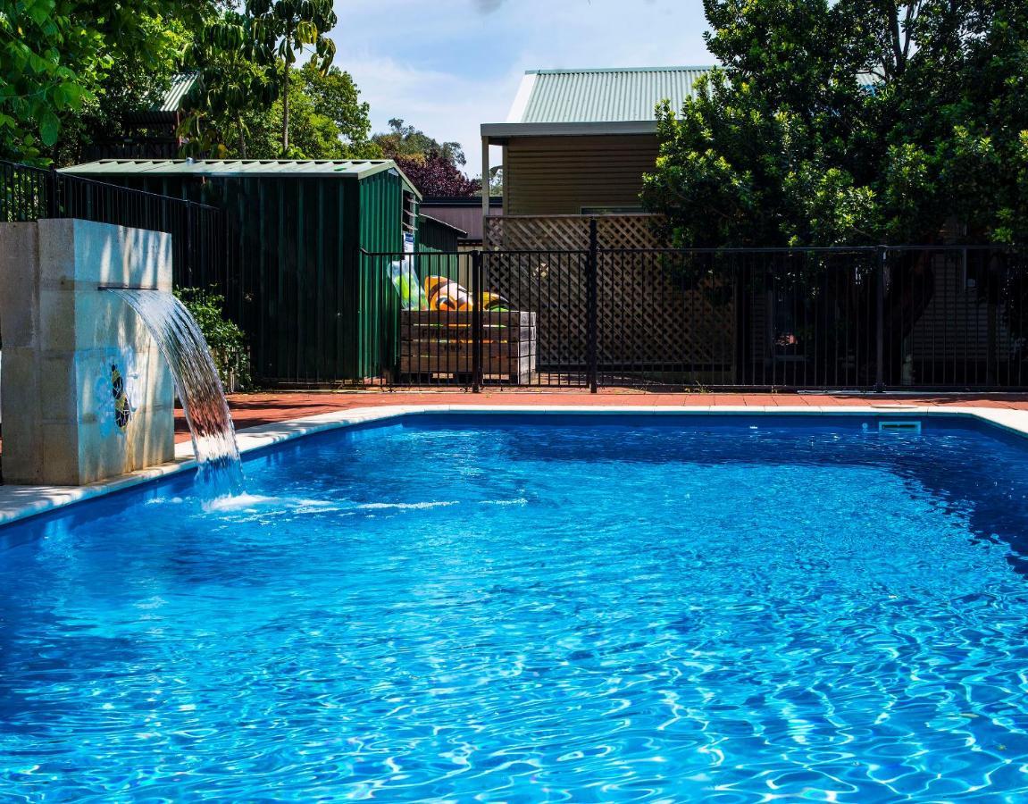 Farview Guest Accommodation Pickering Brook ภายนอก รูปภาพ